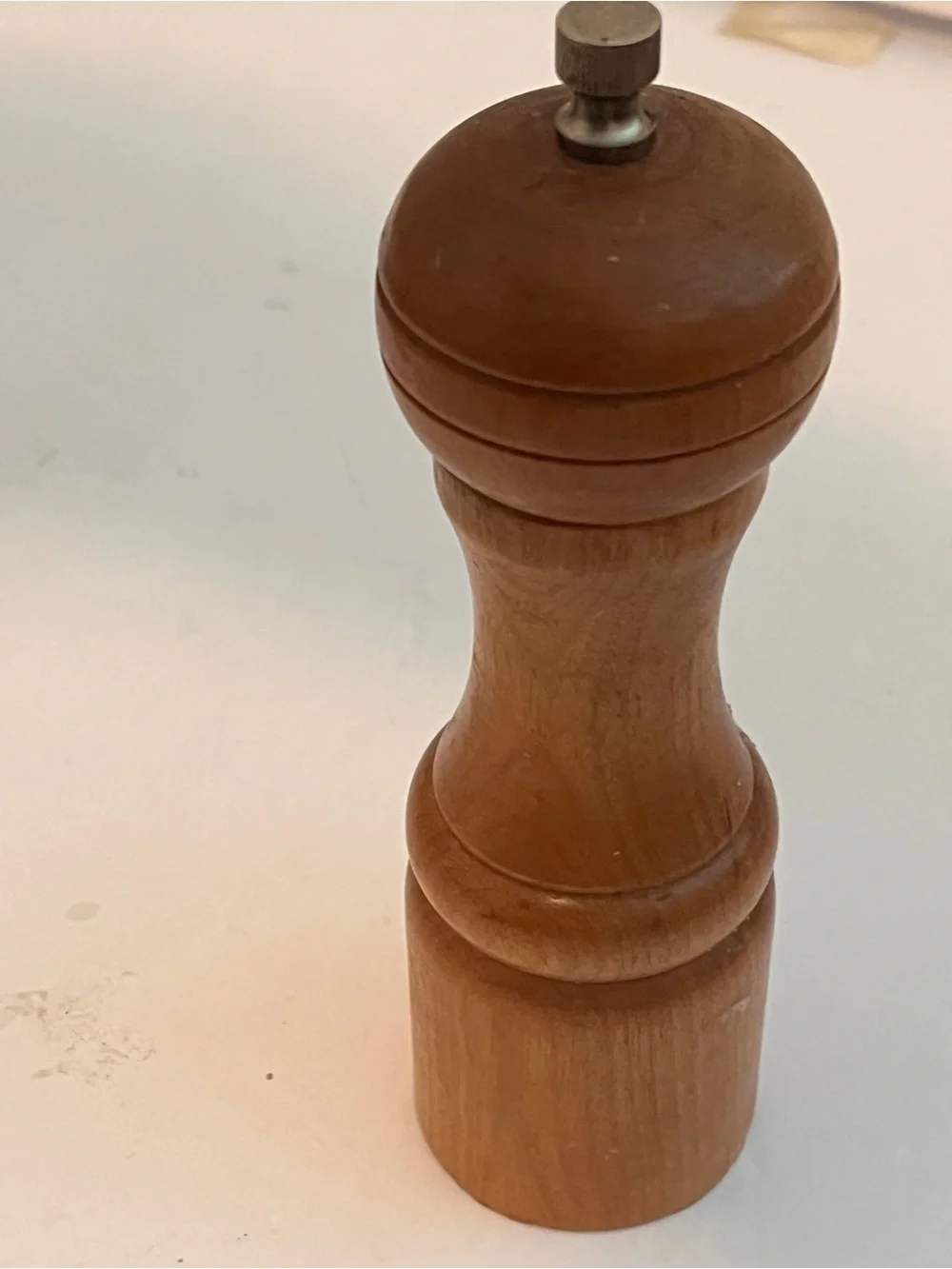 Vintage Wooden Salt and Pepper Shaker Set - Warm Brown